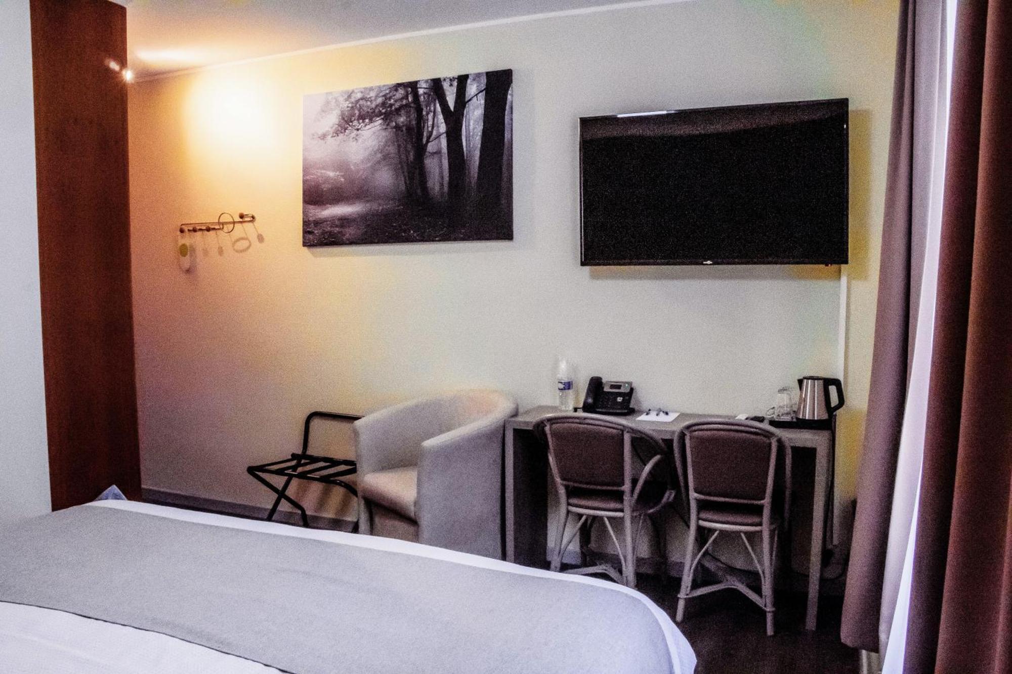 Hotel Des Postes Houffalize Εξωτερικό φωτογραφία